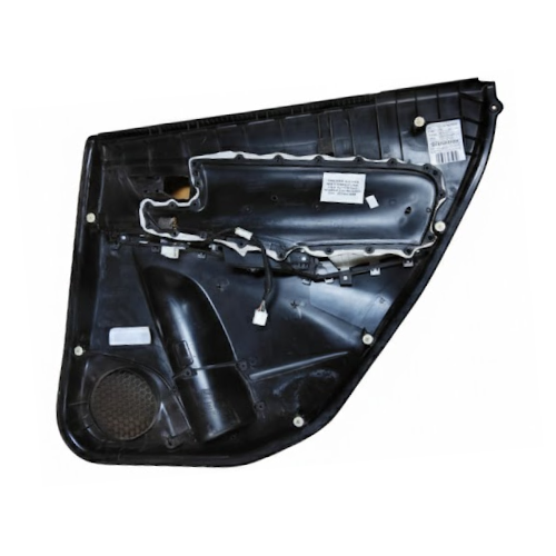 TAPA (PANEL) PUERTA SUZUKI S-CROSS/ SX4 S-CROSS 2013 AL 2021 1.6L TRAS IZQ DESMONTADO ORIGINAL COD. 83742-61M00