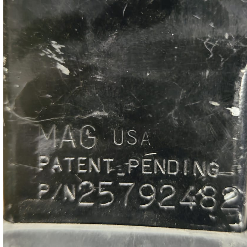 ELEVADOR LLANTA (REFACCION) CHEVROLET SILVERADO/ TAHOE/ AVALANCHE 2003 AL 2020/ GMC YUKON 2003 AL 2020 INF TRAS ORIGINAL COD. 25792482