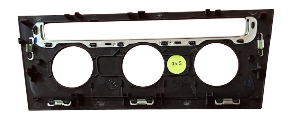 MOLDURA TABLERO FORD ESCAPE 2013 AL 2019 P/CONTROL CLIMA INT CENT DEL DESMONTADO ORIGINAL COD. 5GM-863-041