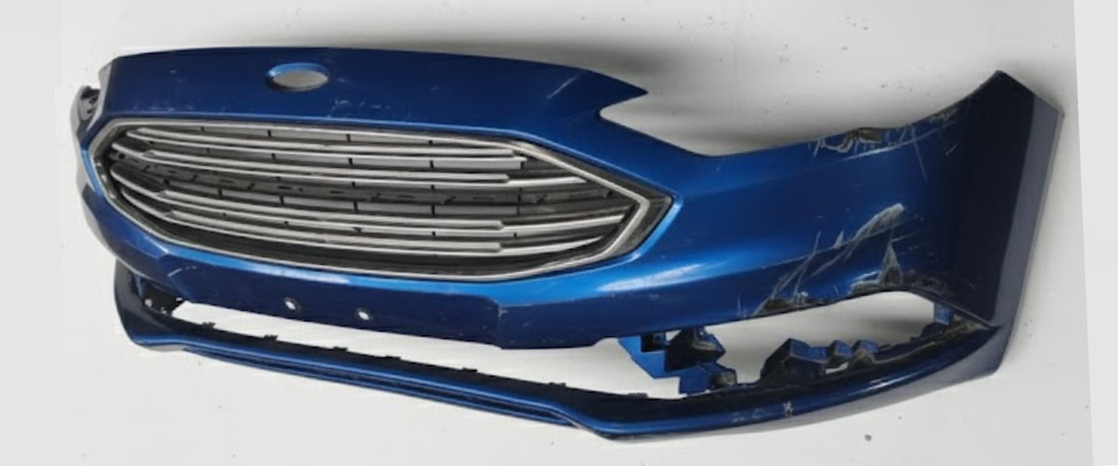 FASCIA (DEFENSA) FORD FUSION 2017 AL 2018 S/HOYO P/SENSOR DEL DESMONTADO ORIGINAL