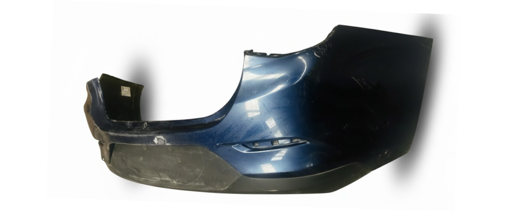 FASCIA (DEFENSA) CHEVROLET ONIX 2020 AL 2025 C/SPOILER S/HOYO P/SENSOR TRAS ORIGINAL