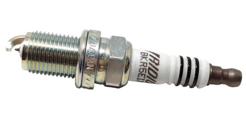 [CHTRA99BUIR] BUJIA IRIDIUM CHEVROLET TRACKER DE 1999 AL 2004 L4 1.6 / DE 2002 AL 2004 V6 2.5 CHRYSLER CROSSFIRE DE 2004 AL 2005 V6 3.2 / CIRRUS DE 1995 AL 2000 V6 2.5 / STRATUS DE 1996 AL 2000 / DE 1994 AL 1995 L4 2.4 DODGE ATOS DE 2001 AL 2004 L4 1.0 / DE 2005 AL 2012 L4 1.1 / ATTITUDE DE 2006 AL 2011 L4 1.4 / IL0 DE 2012 AL 2014 L4 1.1 / VERNA DE 2004 AL 2006 L4 1.5 / DE 2004 AL 2006 L4 1.6 FORD ESCORT DE 1991 AL 1996 L4 1.8 / THUNDERBIRD DE 2003 AL 2004 V8 3.9 HONDA CIVIC DE 1996 AL 2000 L4 1.6 HYUNDAI GRAND IL0 DE 2015 AL 2015 L4 1.2 INFINITI L30 DE 1999 AL 2002 V6 3.0 / Q45 DE 1997 AL 2001 V8 4.1 / DE 1995 AL 2001 V8 4.5 JAGUAR S-TYPE DE 2001 AL 2003 V6 4.0 / DE 2000 AL 2008 V8 4.2 / XJ8 DE 2002 AL 2003 V8 4.0 / DE 2004 AL 2007 V8 4.2 / XJR DE 2004 AL 2006 V8 4.2 / XK8 DE 2004 AL 2004 / DE 2003 AL 2006 V8 4.2 / XKR DE 2003 AL 2003 / DE 2004 AL 2006 V8 4.2 LAND ROVER DISCOVERY DE 2003 AL 2004 V8 4.0 / RANGE ROVER DE 2006 AL 2009 V8 4.2 / DE 2006 AL 2009 V8 4.4 LINCOLN LS DE 2000 AL 2006 V8 3.9 MAZDA MIATA DE 1994 AL 1996 4L 1.8 / PROTEGE DE 1995 AL 1997 4L 1.5 / DE 1990 AL 1995 4L 1.8 MERCEDES BENZ C240 DE 2002 AL 2002 V6 2.6 / C280 DE 1996 AL 1998 V6 2.8 / C320 DE 2004 AL 2006 / DE 1999 AL 2001 V6 3.2 / CL 500 DE 2004 AL 2007 / DE 1997 AL 1998 V8 5.0 / CLK 320 DE 2004 AL 2006 V6 3.2 / CLK 430 DE 2004 AL 2004 V8 4.3 / CLK 500 DE 2004 AL 2007 V8 5.0 / CLS 500 DE 2007 AL 2007 V8 5.0 / E 320 DE 1996 AL 2001 V6 3.2 / E 350 DE 2004 AL 2005 V6 3.2 / E 430 DE 1998 AL 2001 V8 4.3 / E 500 DE 2004 AL 2007 V8 5.0 / G 320 DE 1999 AL 2001 V6 3.2 / G 500 DE 2007 AL 2012 V8 5.0 / G 500 L DE 2008 AL 2008 V8 5.0 / ML 350 DE 1999 AL 2001 V6 3.2 / DE 2006 AL 2012 V8 3.8 / ML 430 DE 2002 AL 2002 V8 4.3 / ML 500 DE 2006 AL 2012 V8 5.0 / ML 55 AMTG DE 2004 AL 2004 V8 5.4 / R 500L DE 2006 AL 2009 V8 5.0 / S 430 DE 2003 AL 2005 V8 4.3 / S 500 L DE 2007 AL 2007 V8 5.0 / SL 500 DE 2004 AL 2007 V8 5.0 / DE 2008 AL 2009 V8 5.5 / SLK 200 DE 2006 AL 2007 L4 1.8 / SLK 350 DE 2006 AL 2007 V6 3.5 MERCURY VILLAGER DE 1999 AL 2000 6V 3.3 MITSUBISHI ENDEAVOR DE 2004 AL 2011 V6 3.8 / GALANT DE 2003 AL 2003 V6 3.0 / LANCER DE 2005 AL 2007 L4 2.0 / MONTERO DE 2003 AL 2010 V6 3.5 / DE 1994 AL 1996 6V 3.5 / DE 1988 AL 1994 6V 3 / SPACE STAR DE 2005 AL 2006 / DE 2003 AL 2004 L4 1.8 NISSAN 200SX DE 1995 AL 1997 4L 2 / 240 SX DE 1993 AL 2000 L4 2.4 / DE 1991 AL 1997 4L 2.4 / 300ZX DE 1991 AL 1996 V6 3.0 / ALMERA DE 2002 AL 2005 L4 1.8 / ALTIMA DE 1996 AL 2001 L4 2.4 / ALTIMA SE DE 1993 AL 1997 4L 2.4 / FRONTIER DE 2001 AL 2004 V6 3.3 / ICHIVAN DE 1994 AL 2000 L4 2.4 / KING CAB DE 2001 AL 2003 L4 2.4 / LUCINO DE 1996 AL 2000 L4 1.6 / DE 1996 AL 2001 L4 2.0 / MAXIMA DE 1991 AL 2001 V6 3.0 / NP300 DE 2009 AL 2015 L4 2.4 / NX1600 DE 1991 AL 1993 4L 1.6 / PATHFINDER DE 1997 AL 2000 V6 3.3 / PICK-UP DE 1994 AL 2008 L4 2.4 / QUEST DE 1999 AL 2002 V6 3.3 / SENTRA DE 2000 AL 2000 / DE 1996 AL 1999 L4 1.6 / DE 2000 AL 2001 L4 2.0 / DE 1994 AL 1997 4L 2 / DE 1991 AL 1993 4L 2 / TSUBAME DE 1993 AL 2004 L4 1.6 / TSURU DE 1993 AL 2017 L4 1.6 / URVAN DE 2001 AL 2005 L4 2.4 / X-TERRA DE 2000 AL 2004 L4 2.4 / DE 2000 AL 2004 V6 3.3 PEUGEOT 407 DE 2006 AL 2008 V6 3.0 / 607 DE 2002 AL 2008 V6 3.0 RAM D150 DE 1988 AL 1993 V6 3.9 SUZUKI AERIO DE 2006 AL 2007 L4 2.3 TOYOTA COROLLA DE 2003 AL 2008 L4 1.8 / MATRIX DE 2009 AL 2010 L4 1.8 / MR2 DE 1990 AL 1995 4L 2.2 / MR2 SPIDER DE 2005 AL 2006 L4 1.8 / PREVIA DE 1991 AL 1994 4L 2.4 / YARIS DE 2006 AL 2014 L4 1.5 HONDA 420 TRX420 FE/FM/TE/TM DE 2007 AL 2012 / TRX420 TM FOURTRAX DE 2007 AL 2009 / TRX420FE DE 2007 / TRX420FE/FM/TM DE 2008 / 500 TRX500 FE/FM DE 2005 AL 2012 / TRX500 FE/FM/FPE/FPM FOREMAN DE 2007 AL 2009 / TRX500 FE/FM/TM DE 2006 AL 2005 / TRX500 FE5 DE 2005 / TRX500 FM DE 2007 / TRX500 FM5 DE 2005 NGK COD. BKR5EIX-11 (110399)