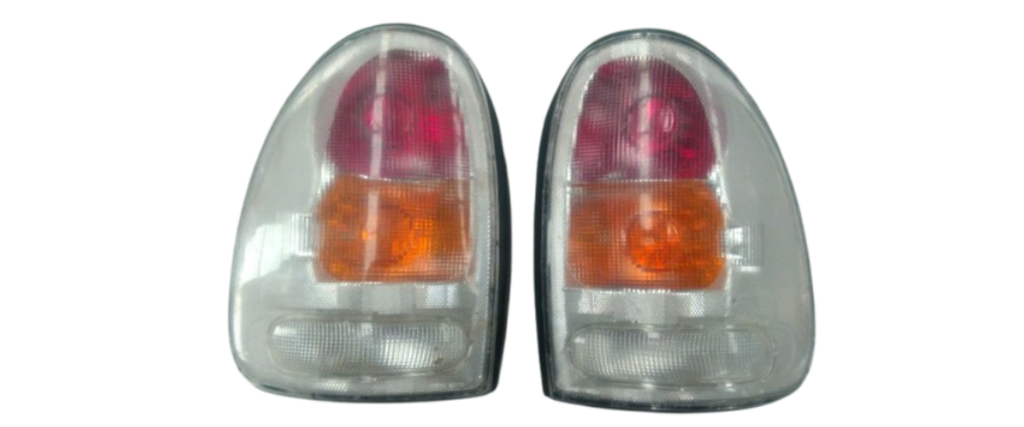 [CADO-VO96-JML21] CALAVERA DODGE VOYAGER 1996 AL 2000 CLARA S/ARNES JGO IZQ/DER *EX