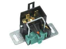 [VS-42A008] CAMBIO DE LUZ CHRYSLER DODGE AUTOS Y CAMIONETAS DE 1982 AL 1993 036086G8 GENUINE PARTS COD. VS-42A008 DODGE CARAVAN 1984-1990 2.2L, 2.5L, 2.6L, 3.0L Y 3.3L/ CHRYSLER LEBARON 1983-1990 2.2L, 2.5L, 2.6L Y 3.0L/ CHRYSLER NEW YORKER 1983-1989 2.2L, 2.5L, 2.6L Y 3.0L/ DODGE SHADOW 1987-1989 2.2L Y 2.5L/ DODGE SPIRIT 1989-1990 2.5L Y 3.0L/ DODGE DAKOTA 1987-1993 2.2L, 2.5L, 3.9L Y 5.2L MARCA GENUINE PARTS