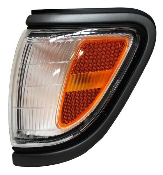 [18-3282-00-1A] CUARTO ESQUINA (PUNTA) TOYOTA TACOMA 95-97 PINT 4X4 IZQ TYC