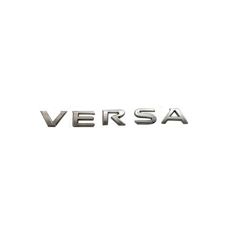 INSIGNIA ORIGINAL NISSAN VERSA DE 2012 AL 2015 2 X 20 CM LETRAS CROMDAS ( 25EMN)