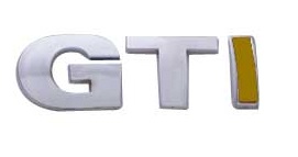 INSIGNIA ORIGINAL VOLKSWAGEN GTI LETRAS CROMDAS / AMARILLO 