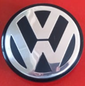TAPON CENTRO RIN VOLKSWAGEN BEETLE / GOLF NEGRO C/CROM ORIGINAL 1 PZA