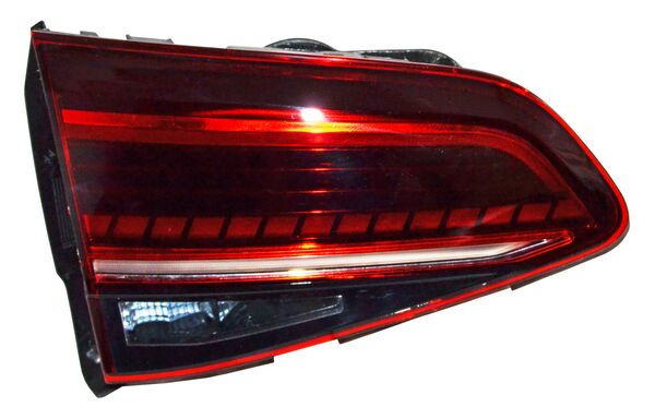 CALAVERA VOLKSWAGEN GOLF R 2018
 AL 20 LEDS INT IZQ CNA 
