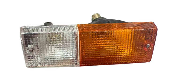 CUARTO FRONT ISUZU LUV DE 1988 AL 2003 / AMIGO DE 1989 AL 1994 / RODEO DE 1991 AL 1997 AMBAR/BCO IZQ TYC *A