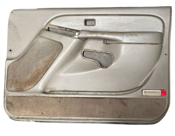 TAPA (PANEL) PUERTA CHEVROLET SUBURBAN 2001 AL 2005 DEL DER DESMONTADO