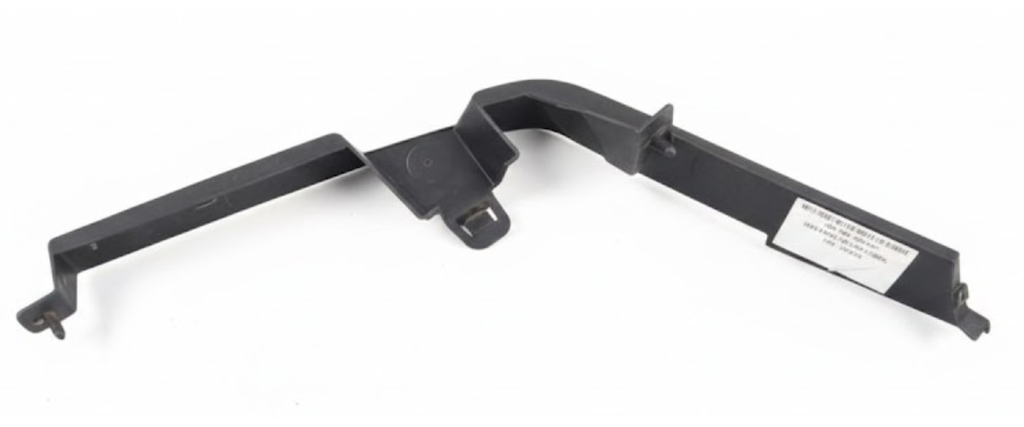 BISEL FARO CHEVROLET SILVERADO 2500/3500 2003 AL 2007/ AVALANCHE 2003 AL 2006 DEL IZQ COD. 15188701