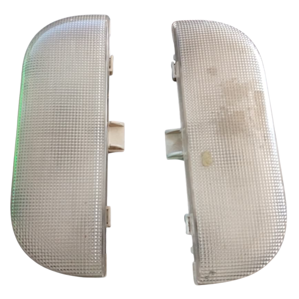 [LUDO-VO02-IJORUS] DOMO LUZ DE CORTESIA CAJUELA DODGE VOYAGER/ CARAVAN/TOWN COUNTRY 2002 AL 2007 INT 2 PZAS JGO DESMONTADO ORIGINAL