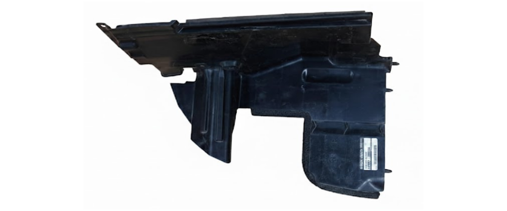 TOLVA RADIADOR DEFLECTOR DE AIRE NISSAN SENTRA 2013 AL 2016 DEL DER DESMONTADO ORIGINAL COD. 62822-3SH0A