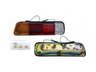 [017-0801-00] CALAVERA DATSUN 620 73-80 C/FOC DEPO DER *R