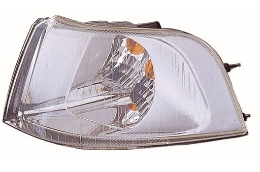 [013-3202-03] CUARTO ESQUINA (PUNTA) VOLVO S40/V40 2001 AL 2004 F/CROM C/FOCO DER TYC *A