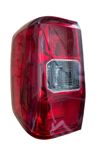 [CAFO-RA19-2] CALAVERA FORD RANGER 2019 AL 2023 C/ARNES AMER C/ LETRAS TIPO ORIG IZQ CN+